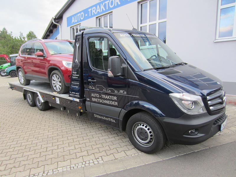 Handel-Service-Reparatur-Auto-Traktor-Bretschneider - Abschleppdienst