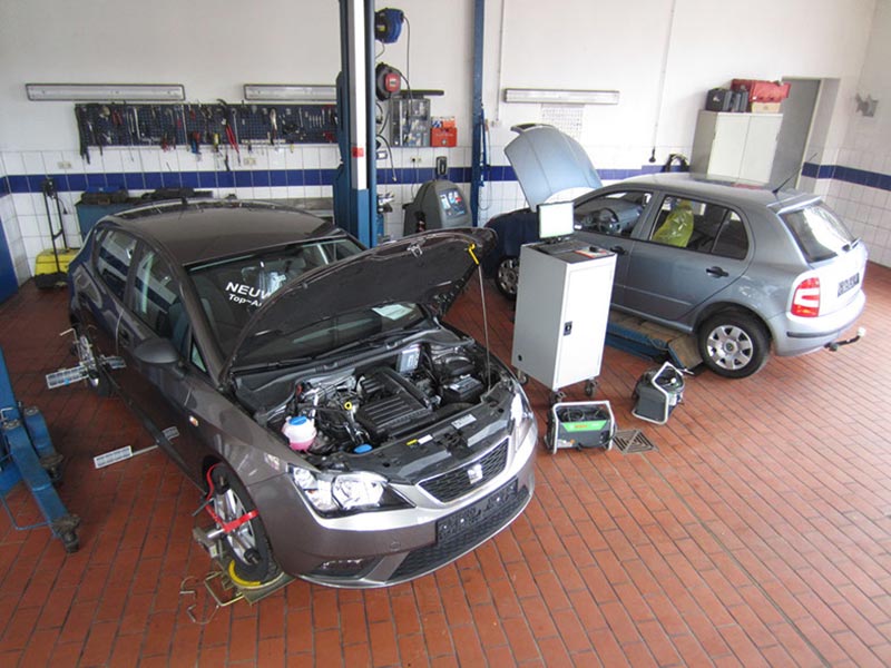 Handel-Service-Reparatur-Auto-Traktor-Bretschneider